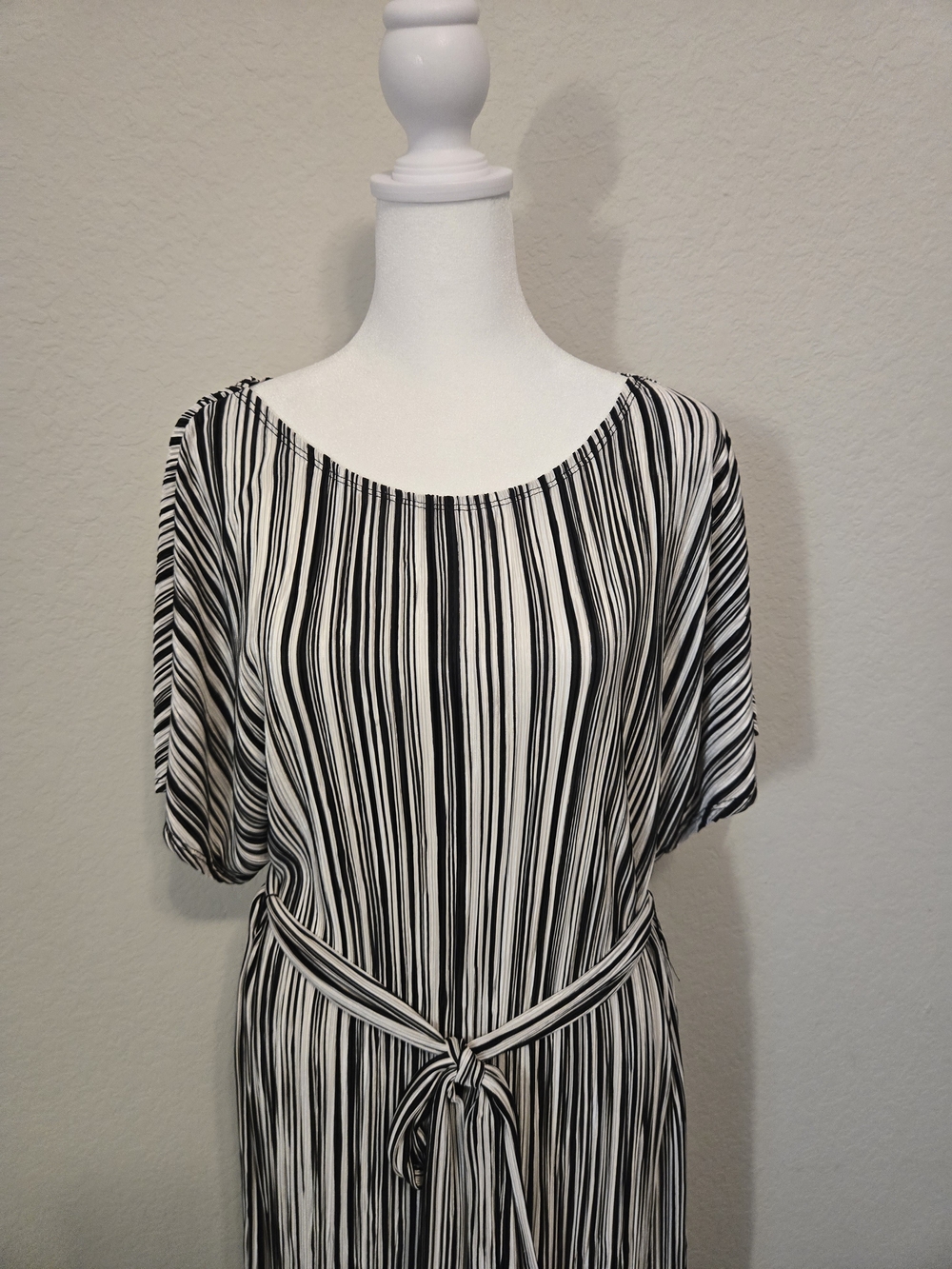 Vince Camuto Black & White Vertical Stripe Midi Dress with Tie Waist